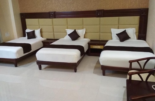 Poondithangal Cabin | OYO 10017 RB Grand Residency