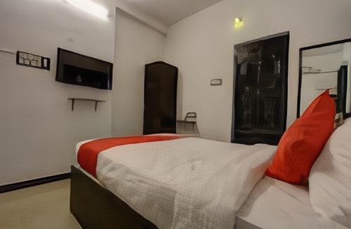 Kuilapalayam Hotel | OYO 36142 12roomz
