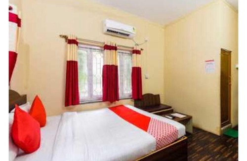Salt Lake Hotel | OYO 90228 Honey Regency