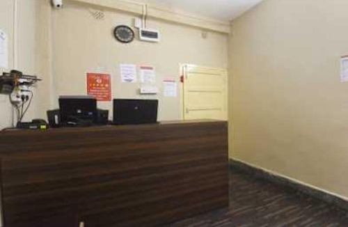 Salt Lake Hotel | OYO 90228 Honey Regency