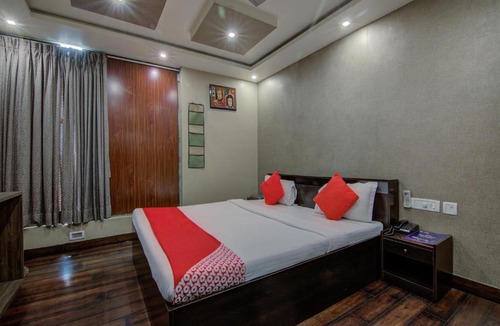 Sakchi Hotel | OYO Flagship Crystal Studio(A unit of Crystal Group of Hotels)