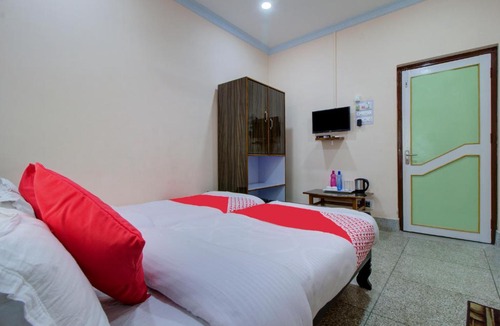 Neora Hotel | OYO Hotel Dhara