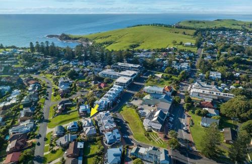Gerringong House | Pacific Blue, Gerringong