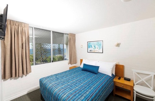 Moreton Bay Region Resort | Pacific View has Spa Sauna Pool table tennis & is Non Smoking Accommodation.