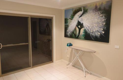 Werribee House | Pacific Werribee Home 25 Min CBD Airport