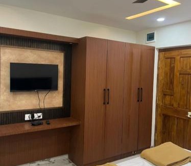 Hubli Hotel | Pallaki Residency