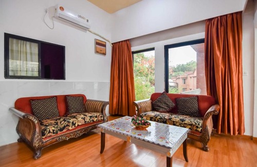 Aarey Colony Villa | Palms Villas