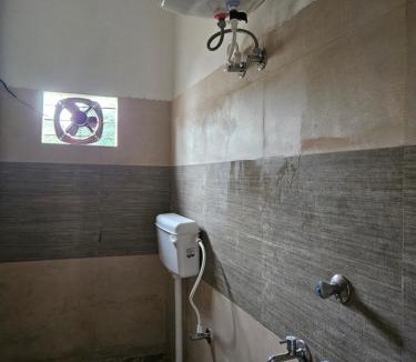 Deoghar House | Pandit Devki Nandan Dharamsala & Guest House