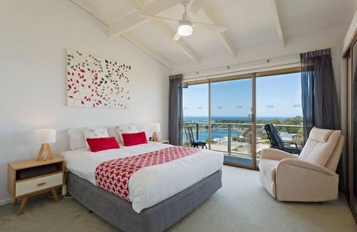 Merimbula Apartment | Panoramic Townhouses By Lisa (Deluxe Front Unit)