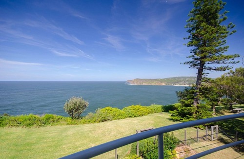 Copacabana House | "Panoramic Vistas" – Spectacular Cliff Top Position