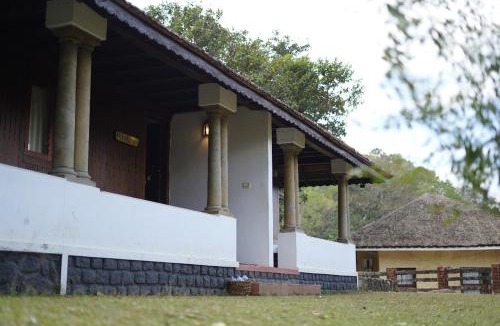 Peermade Hotel | Paradisa Nature Resort