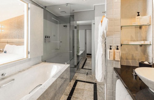 Sydney Central Business District Hotel | Paradox Sydney
