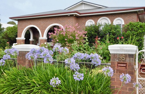 Griffith House | Paris's Place