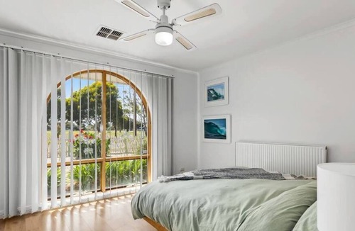 Aldinga Beach House | Park View - 4 Bedroom, 2 Bath, pool
