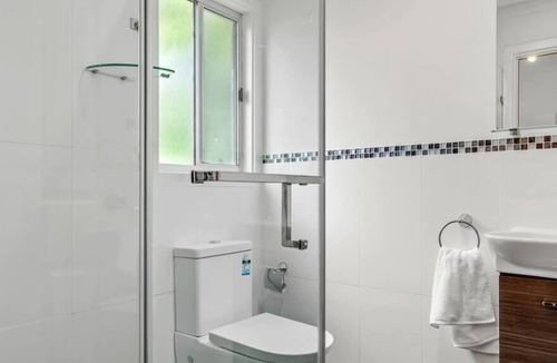 Aldinga Beach House | Park View - 4 Bedroom, 2 Bath, pool