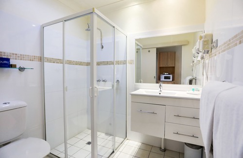 Nowra Hotel | Parkhaven