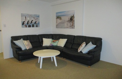 Wallis Lake Apartment | PARKSIDE MARINA - UNIT 3 - CENTRAL LOCATION