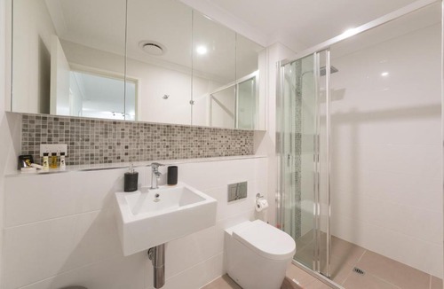 Rockingham Apartment | Parkview Suites 01