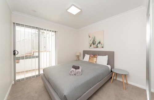 Rockingham Apartment | Parkview Suites 01