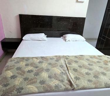 Tuljapur Cabin | Parmeshwar Lodge