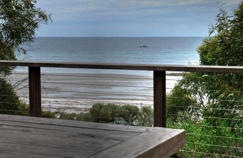 Emu Bay House | Passing Winds - Emu Bay