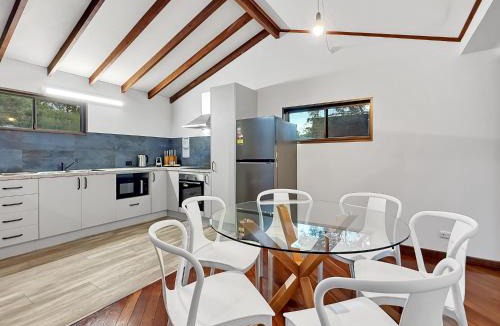 Bouvard House | Peaceful 3-Bed Stay Near the Coast