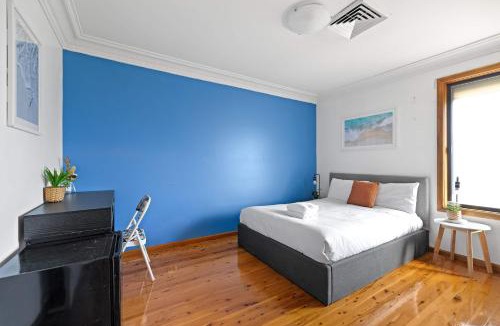 Liverpool House | Peaceful & Central Stay in Liverpool - Private Double Room - Shared Bathroom