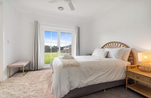 Orange Apartment | Peaceful & Cosy Studio - Immaculate Presentation