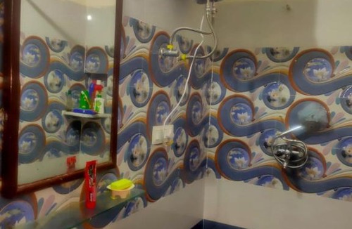 Phase 5 House | Peaceful Furnished Room with kitchen Wifi Ac in sec 71 mohali