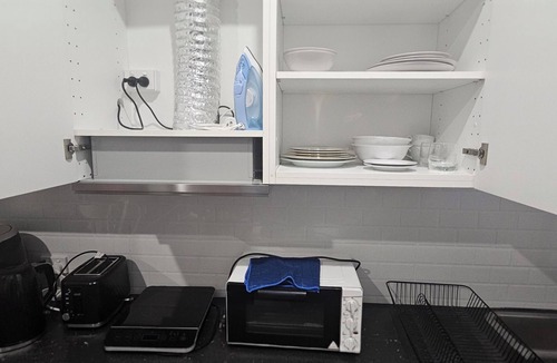 Nollamara Apartment | Peaceful self-contained studio own entrance