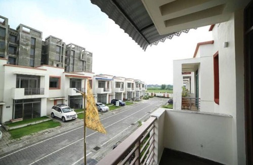 Siliguri Villa | Peacefull Villa with homely atmosphere.Fully furnished with Air Conditiner,