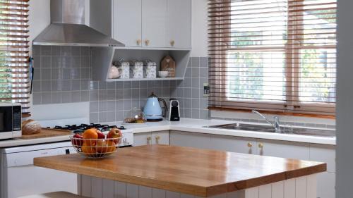 Apollo Bay House | Pear Tree Cottage