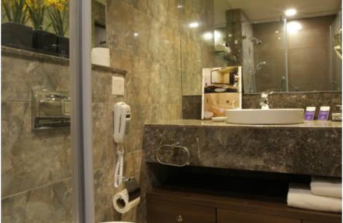 Dharmatala Hotel | Peerless Hotel Kolkata