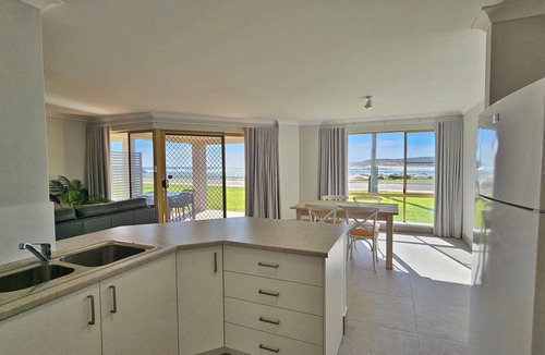 Kalbarri Villa | Pelican Shore Villa 3- Kalbarri, WA
