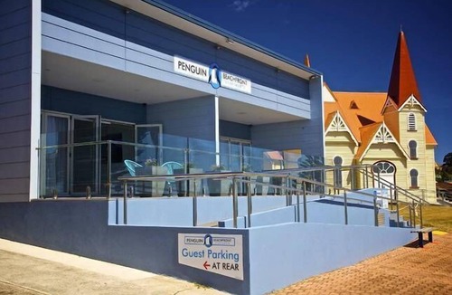Penguin Apartment | Penguin Beachfront Apartments