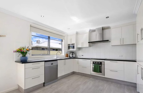 Penguin House | Penguin Retreat