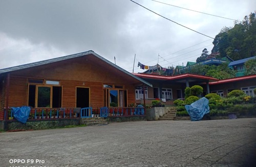 Rishop House | Peon Tar Home stay & Twin Inn restaurant