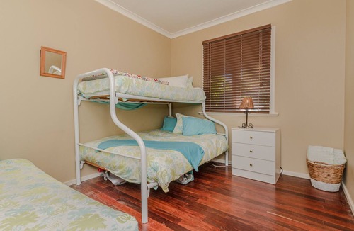 Lancelin House | Peppermint Tree Sea Sounds - 80 Steps to the Beach