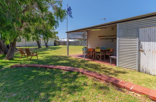Lancelin House | Peppermint Tree Sea Sounds - 80 Steps to the Beach