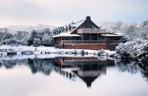 Cradle Mountain Hotel | Peppers Cradle Mountain Lodge