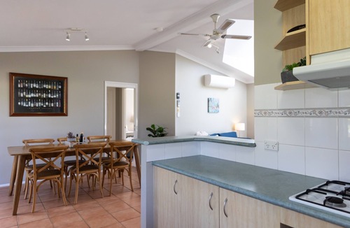 Pokolbin Cottage | Peppertree Cottage at the Grange - Pokolbin