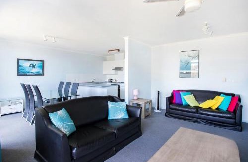 Mollymook Beach Apartment | Perfectly Positioned Across From Mollymook Beach