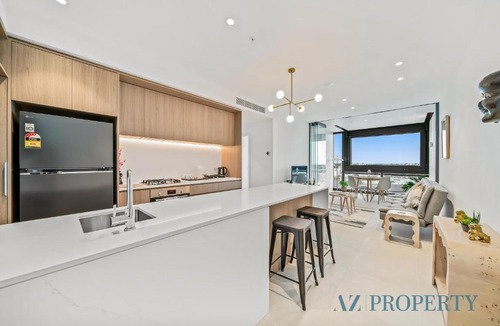 Perth Central Business District Apartment | Perth City Resort Amenities & Prime Location