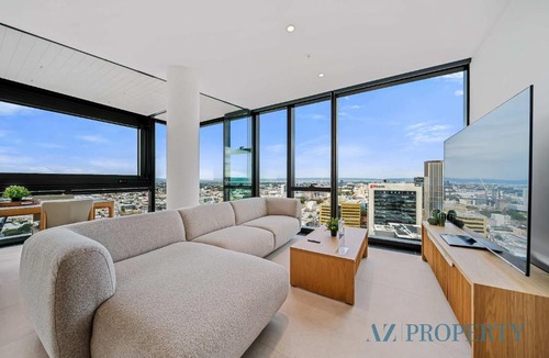 Perth Central Business District Apartment | Perth Luxury Apartment with Pool & Gym Modern Living in the City Centre