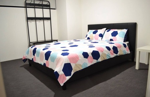Leeming House | Perth Urban Lodge Two (no children)