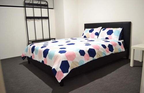 Leeming House | Perth Urban Lodge Two (no children)