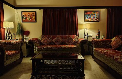 Khattalwada Villa | Perth villa