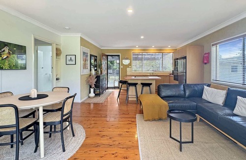 Wimbie Beach House | Pet-Friendly 2-Bed Beach House with Garden & BBQ