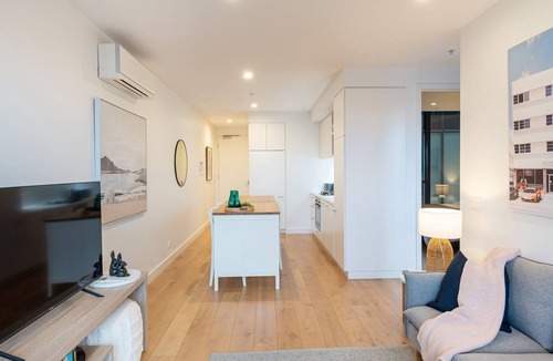 Hampton Apartment | Pet Friendly - Bayside living at The Hampton