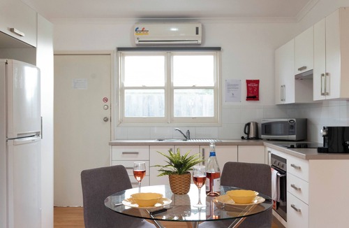 Tootgarook House | Pet friendly beach home #2 - 250m flat walk to beach & Capel Sound boat launch